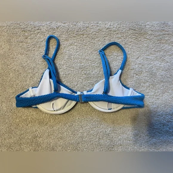 Blue ruffled bikini👙 - Picture 7 of 8